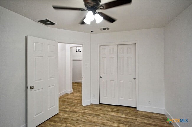 Building Photo - 2539 Fayette Dr
