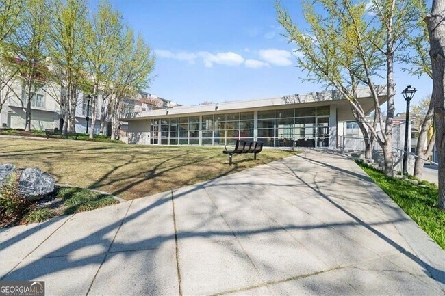 Building Photo - 1250 Breuer Mews NW