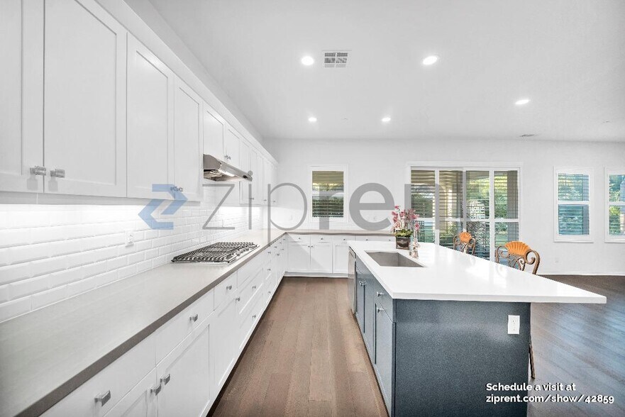 Building Photo - 20551 Arden Pl