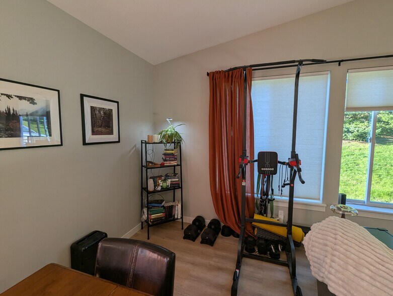 Building Photo - 342 Helens Ln