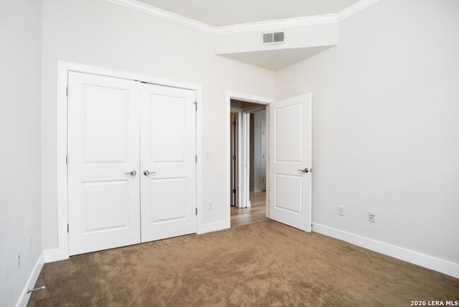Building Photo - 7342 Oak Manor Dr