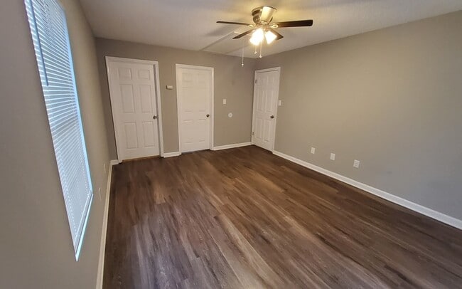 Building Photo - 4873 Verne Rd