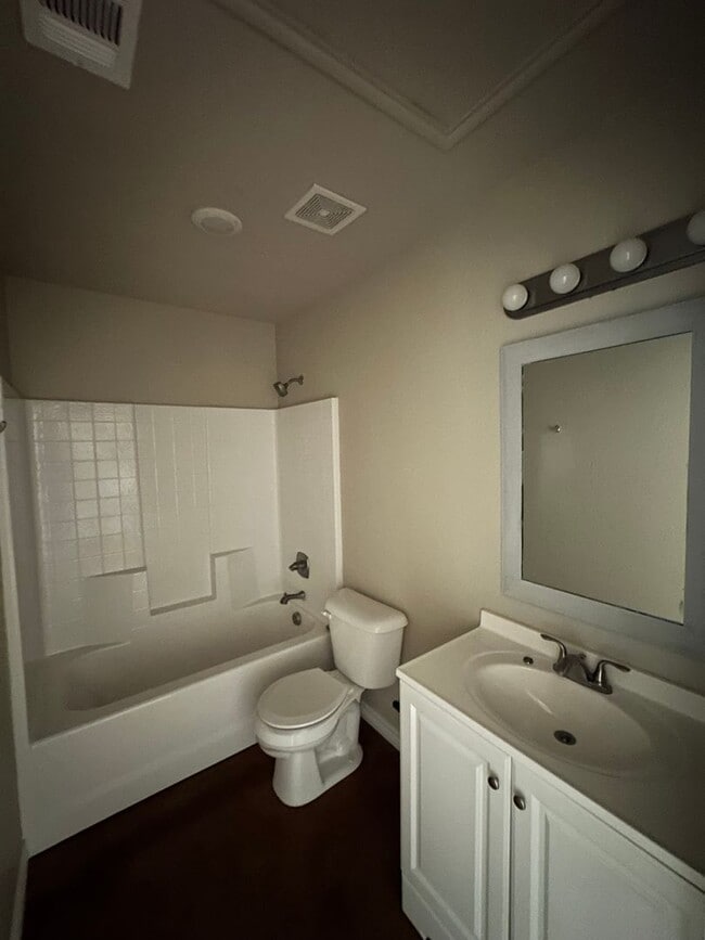 Building Photo - 1 Bed/1 Bath