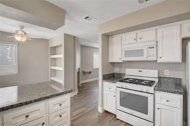 Building Photo - 1508 Winter Lily Ct