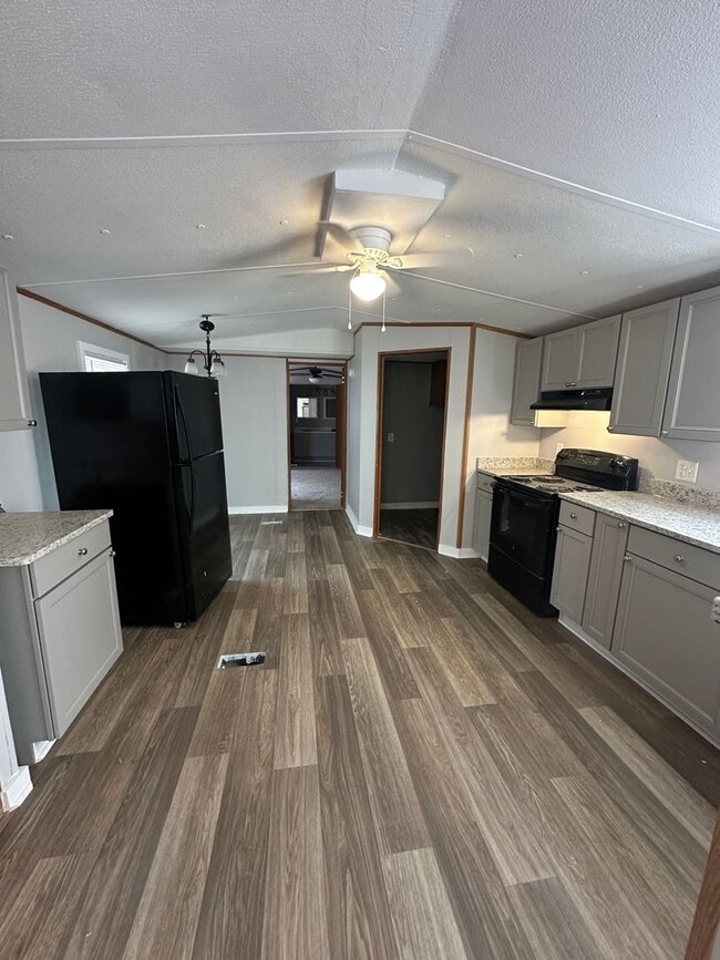 Building Photo - 359 Half Moon Rd