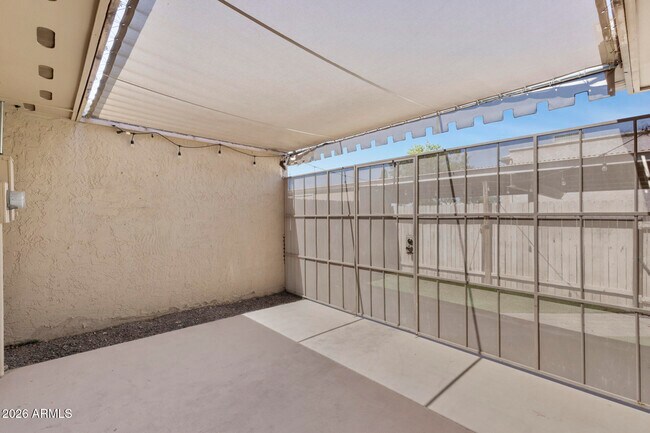 Building Photo - 8348 E Solano Dr