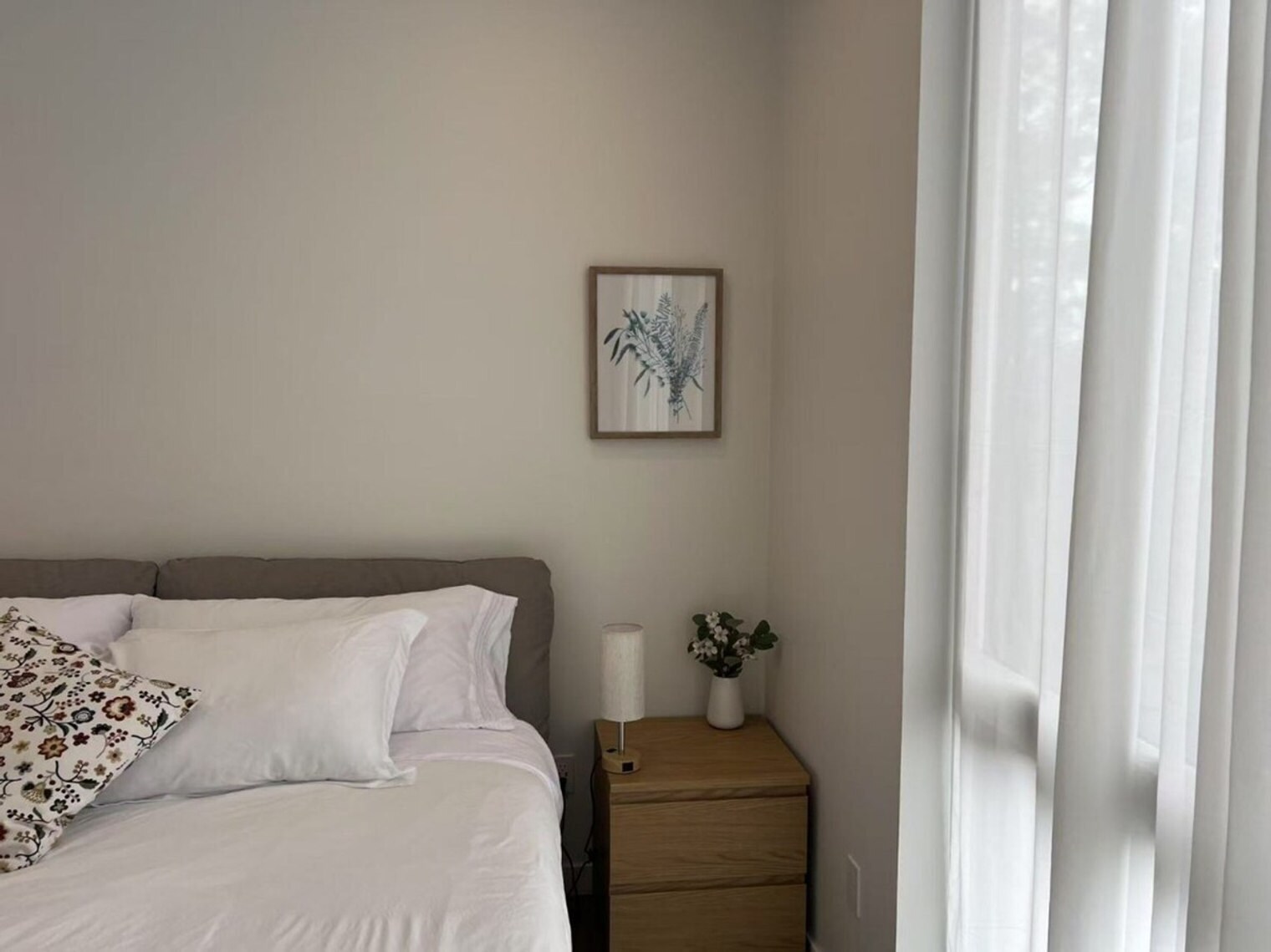 Building Photo - 905 17th Ave