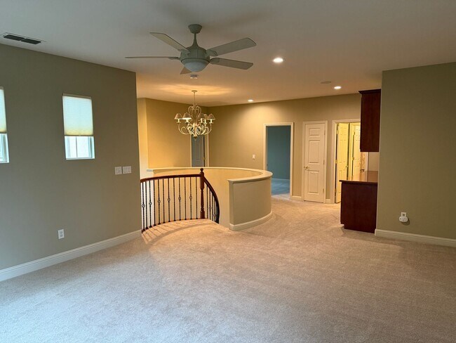 Building Photo - Beautiful 3 bedroom plus loft and office in highly sought Serrano community!