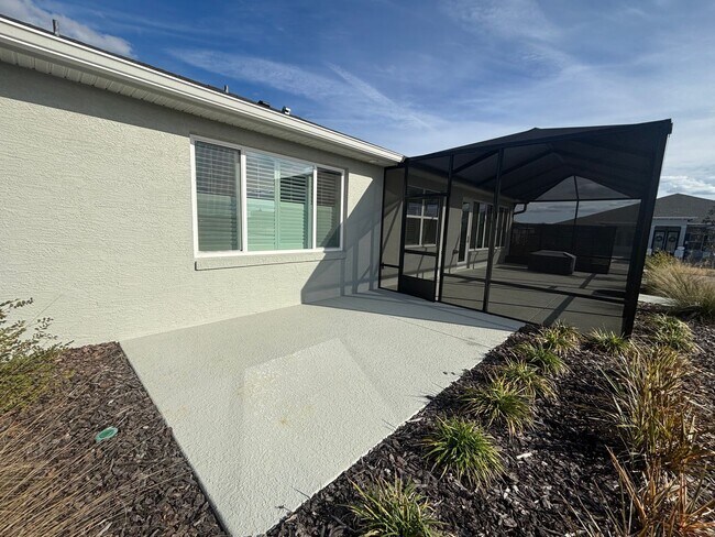 Building Photo - The best of the best in On Top of The World