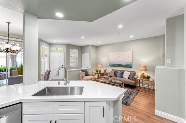 Building Photo - 304 Birch Grove