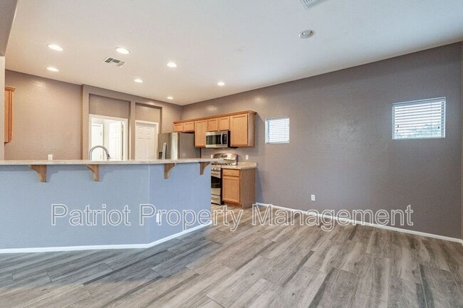 Building Photo - 42509 N 45th Dr