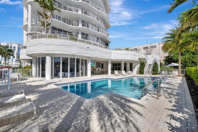 Building Photo - 612 Bayshore Dr