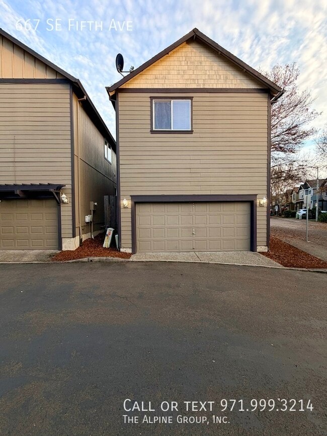 Building Photo - 667 SE Fifth Ave-