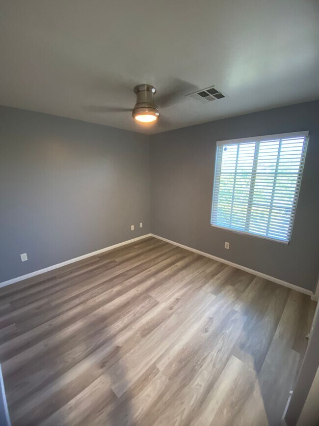 Building Photo - AMERICANA Property Mgmt - Beautiful 4 beds...