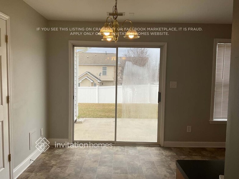 Building Photo - 407 Mooseberry Ln