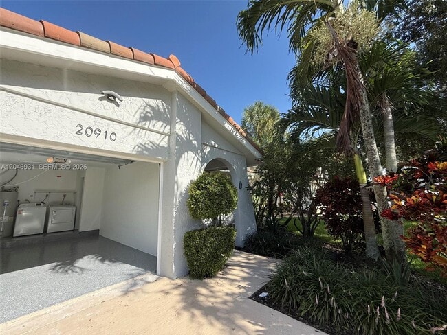Building Photo - 20910 Estada Ln