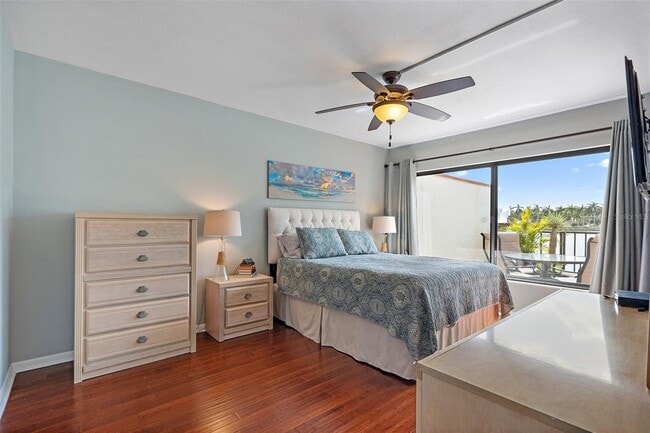 Building Photo - 6277 Bahia Del Mar Blvd S