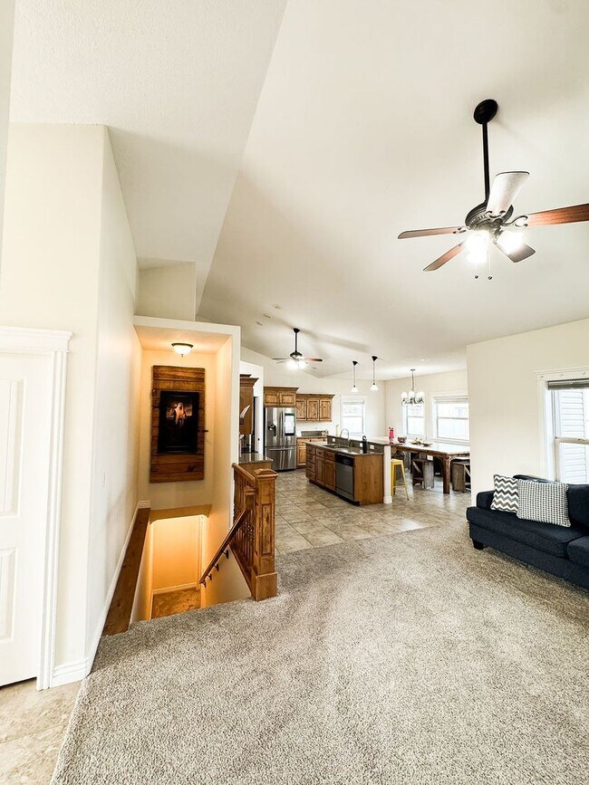 Building Photo - Beautiful Custom Home For Rent In Rexburg!