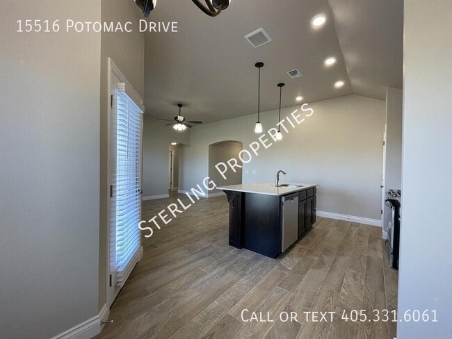 Building Photo - 15516 Potomac Dr