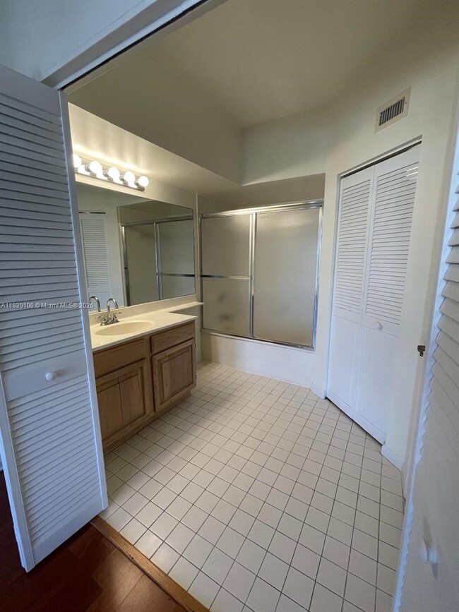 Building Photo - 1280 S Alhambra Cir