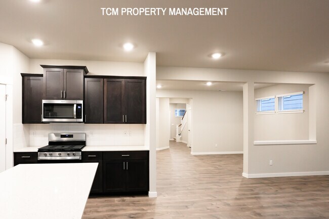 Building Photo - 18818-18813 13th Ave W