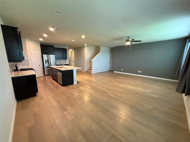Building Photo - 1308 Eagle Ray St