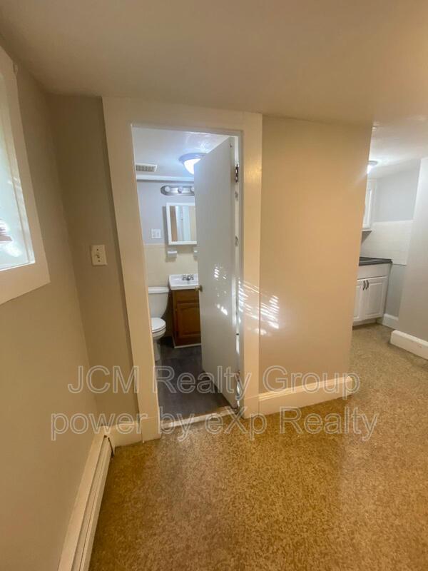 Building Photo - 95 Orange St