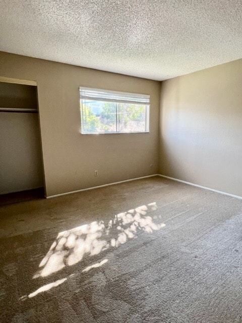 Building Photo - 901 Veterans Dr