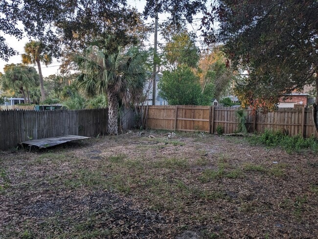 Building Photo - 7327 1st Ave N