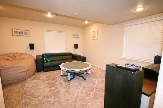 Building Photo - Stunning Two Story Home Available in Peyton!