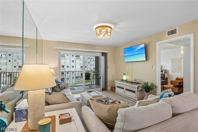 Building Photo - 7400 Estero Blvd