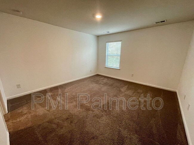 Building Photo - 341 Liliana Dr