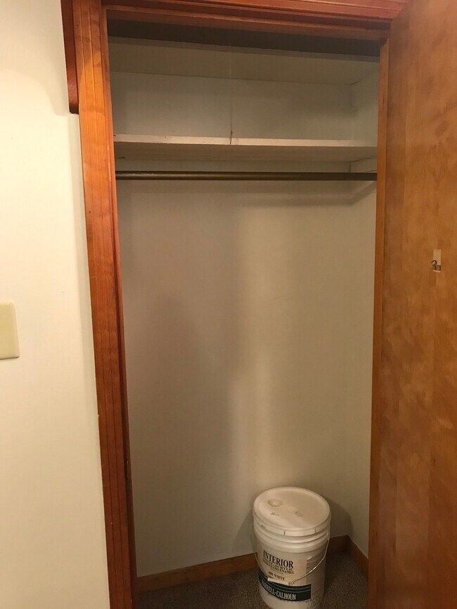 Building Photo - Collinwood Drive-5000