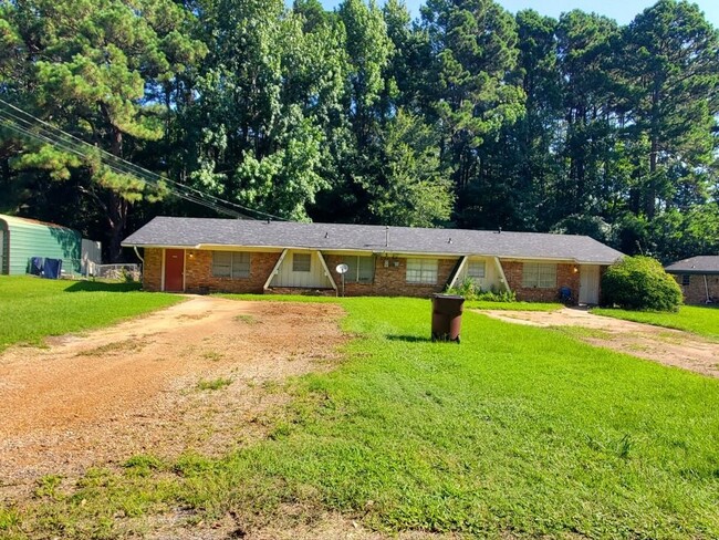 Building Photo - Clearview/ Atlanta Duplex