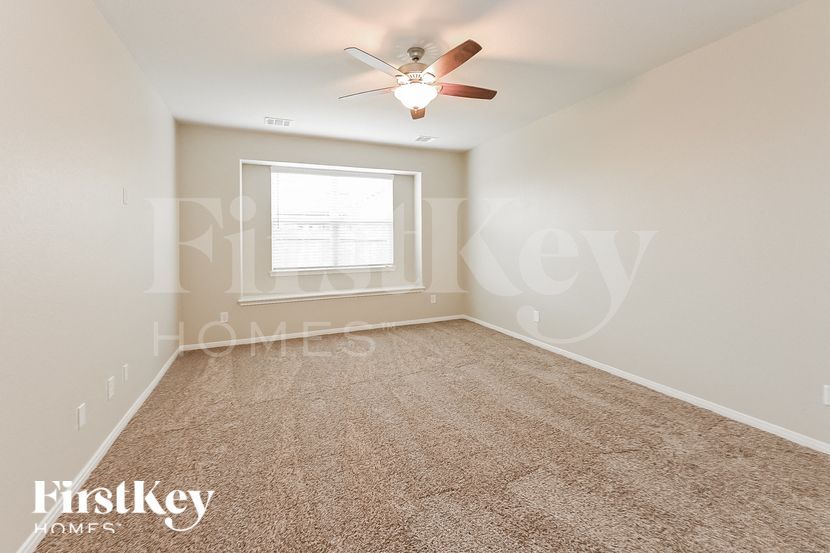 Building Photo - 24703 Lorenzo Glaze Trail