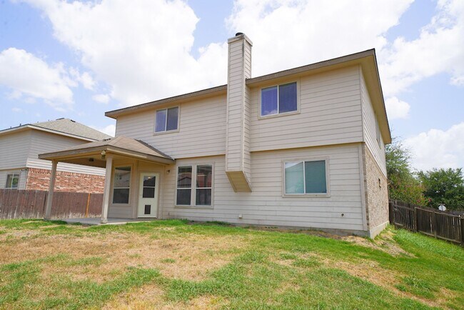 Building Photo - Spacious Home in Cibolo with 3 Car Garage! Realor Commission: $750