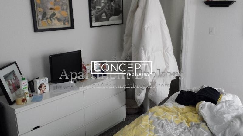 Building Photo - 26 Union St