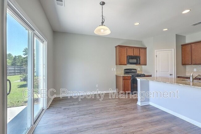 Building Photo - 9657 Spencer Woods Rd