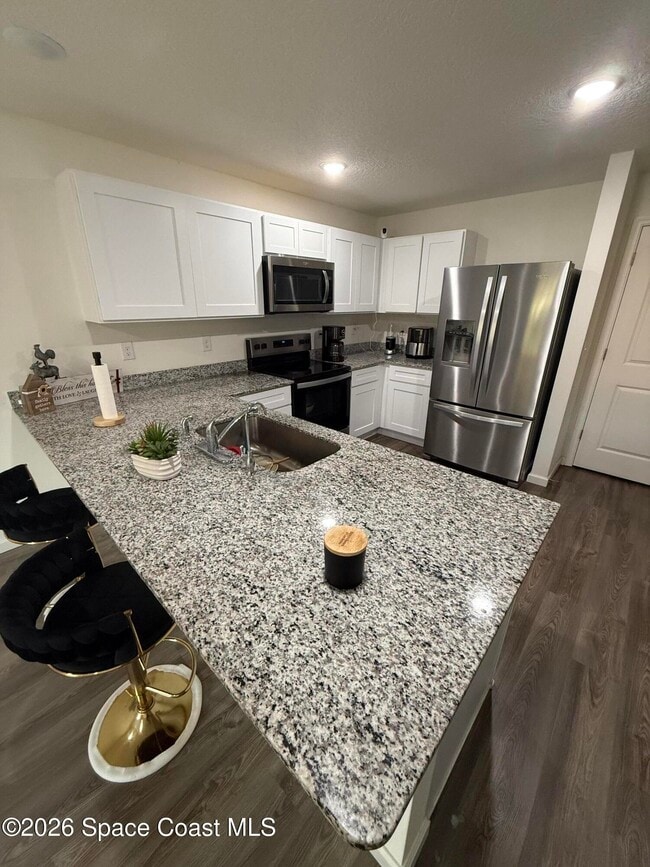 Building Photo - 487 Wiltshire Ave SW