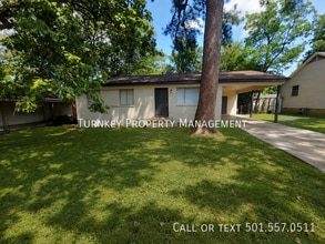 Building Photo - 5913 Lyndell Dr