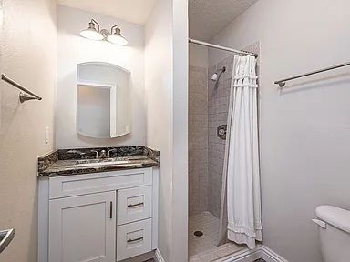 Building Photo - Beautiful Virginia Park Home | Huge Backyard + Pet Friendly
