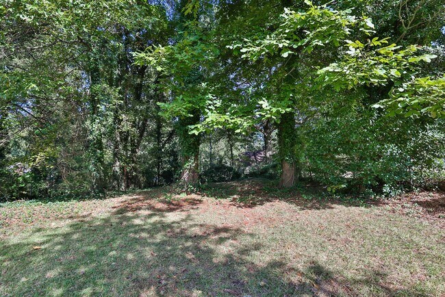 Building Photo - NOW ACCEPTING CITY OF ATLANTA 3-BEDROOM HOUSING VOUCHERS.