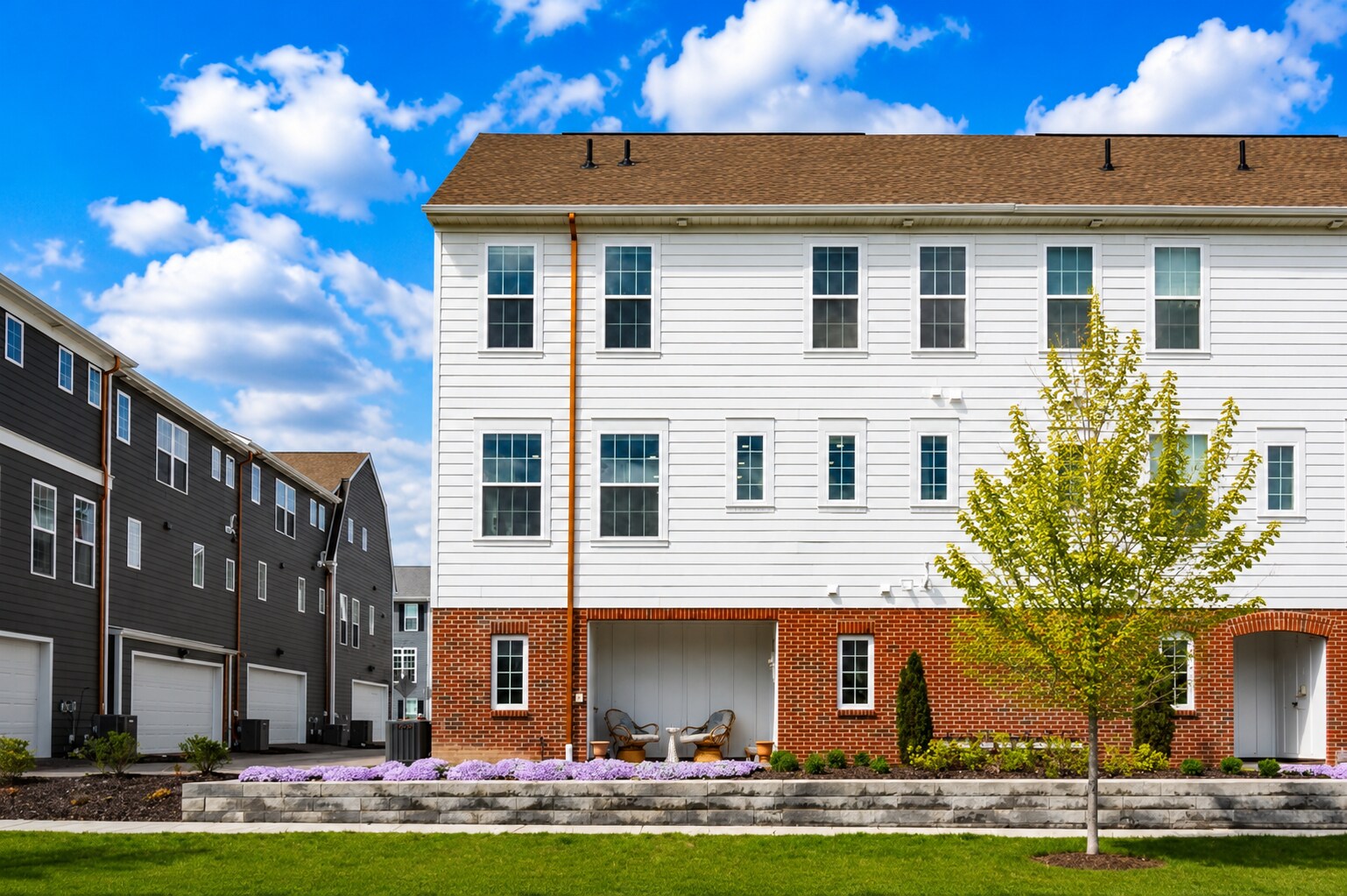 Building Photo - 800 Gillian Ln