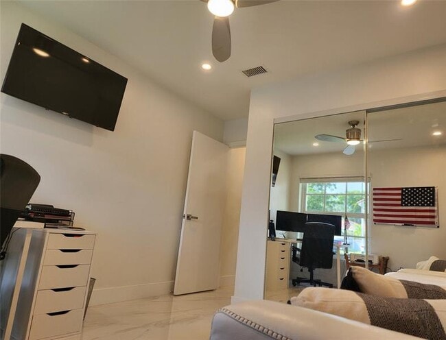 Building Photo - 1303 Seagrape Cir