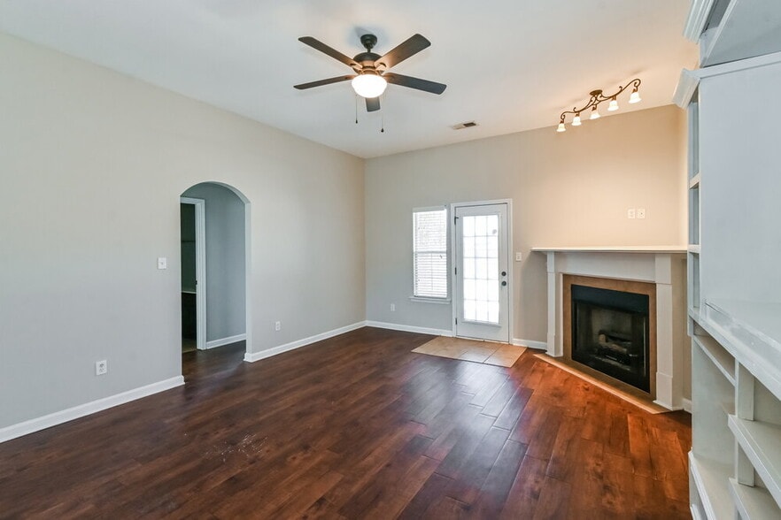 Building Photo - 5899 Antler Trail