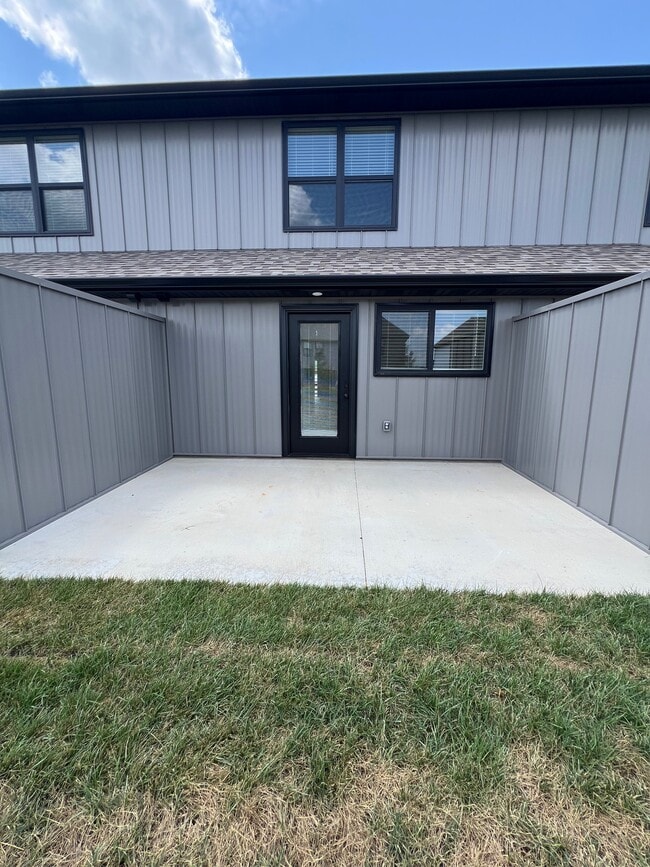 Building Photo - 79 SE 351st Rd