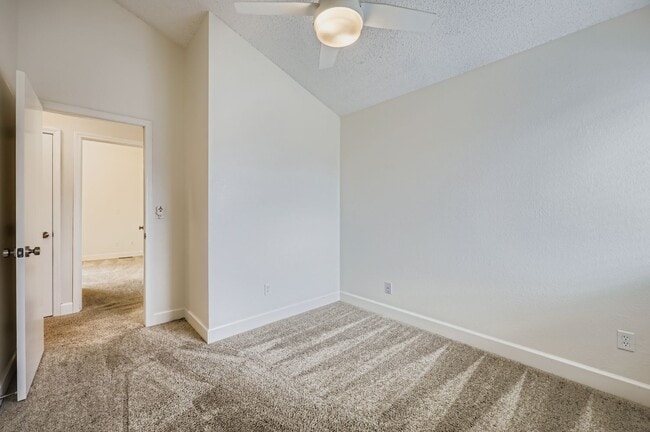 Building Photo - 3435 Mountainside Dr