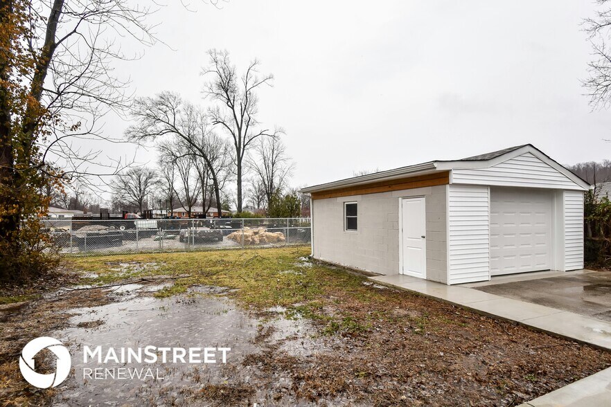 Building Photo - 4851 Maryman Rd