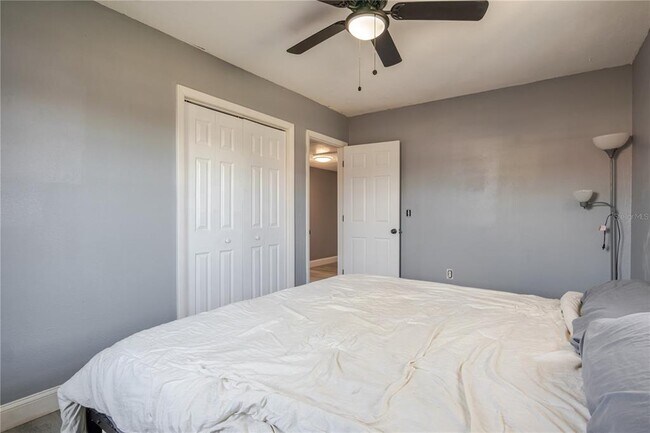 Building Photo - 8725 N 52nd St