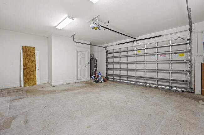 Building Photo - 17464 SW 47th Ct
